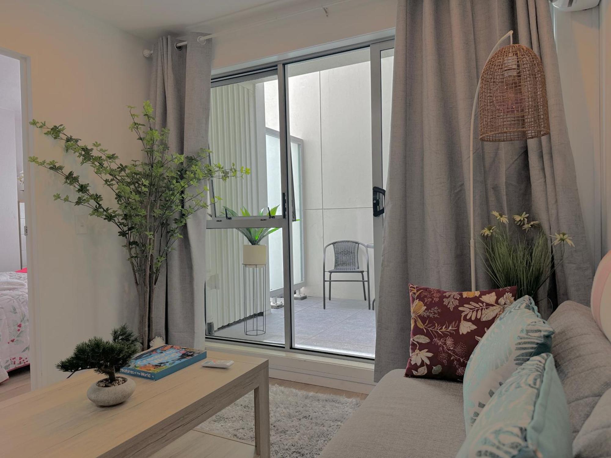 Stunning 3 Bd - 2 Bth City Apt - Pool & Carpark Оукланд Екстериор снимка
