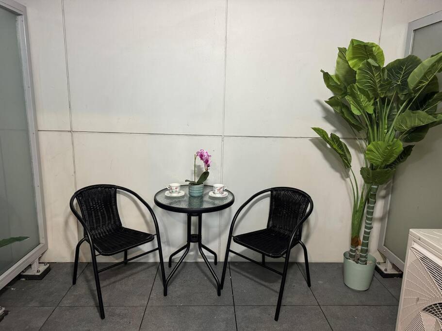 Stunning 3 Bd - 2 Bth City Apt - Pool & Carpark Оукланд Екстериор снимка