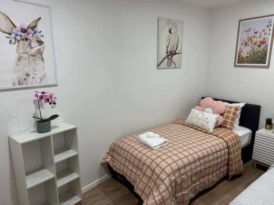 Stunning 3 Bd - 2 Bth City Apt - Pool & Carpark Оукланд Екстериор снимка